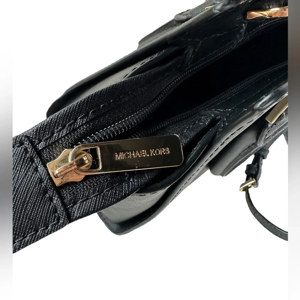 MICHAEL KORS Selma Medium Saffiano Leather Cossbody Bag EXCELLENT CONDITION - Picture 6 of 15
